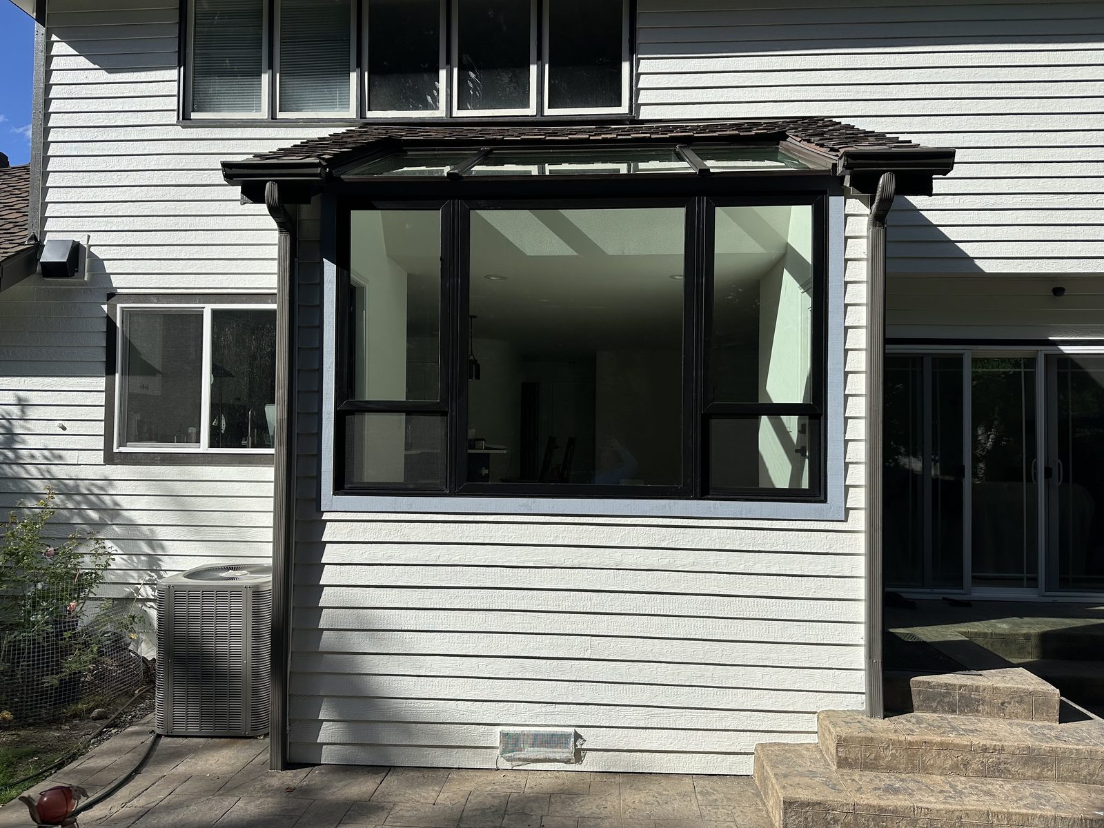 Redmond skywall after replacement by Window Fellas — larger panes and far more glass
